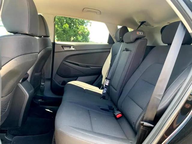 Photo of 2021 Black Hyundai TUCSON