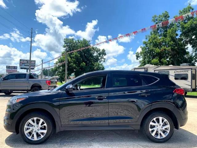 Photo of 2021 Black Hyundai TUCSON