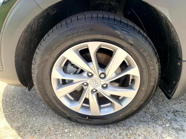 Photo of 2021 Black Hyundai TUCSON