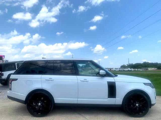 Photo of 2020 White Land Rover Range Rover