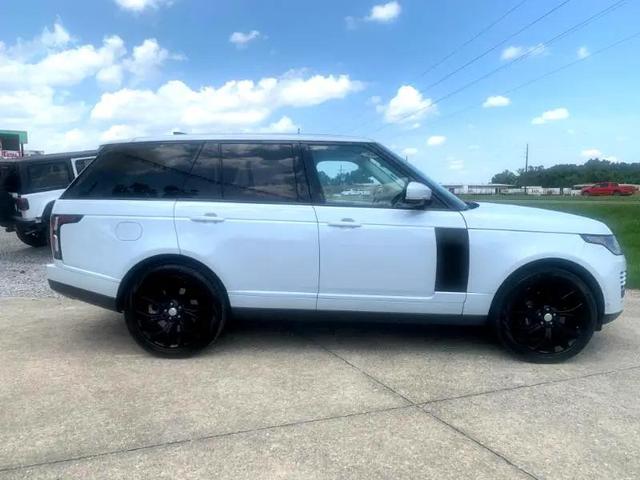 Photo of 2020 White Land Rover Range Rover