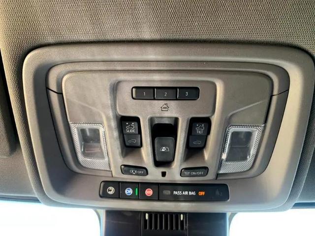 Photo of 2024 Black GMC Sierra 2500