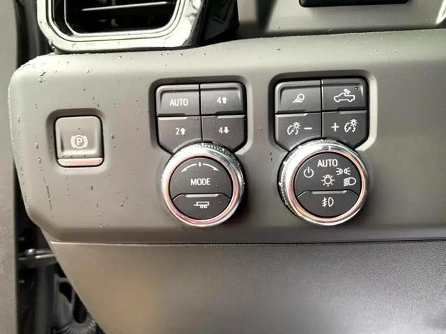 Photo of 2023 Black GMC Sierra 1500