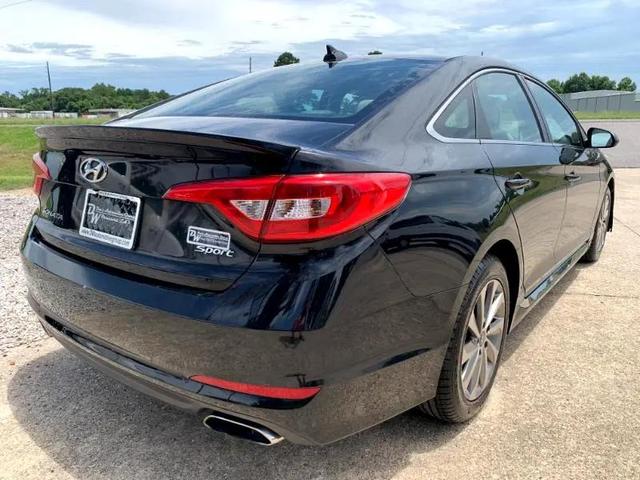 Photo of 2017 Black Hyundai SONATA