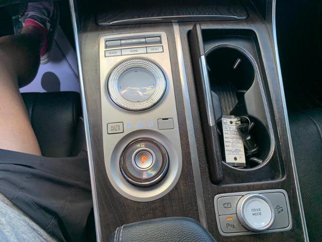 Photo of 2022 Gray Genesis GV80