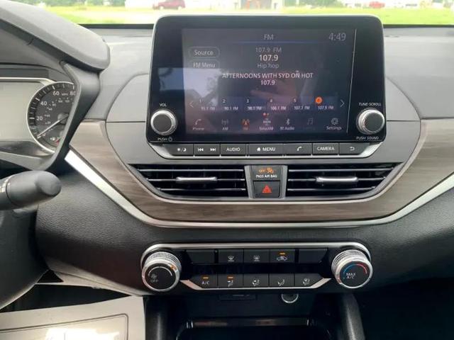 Photo of 2024 Red Nissan Altima