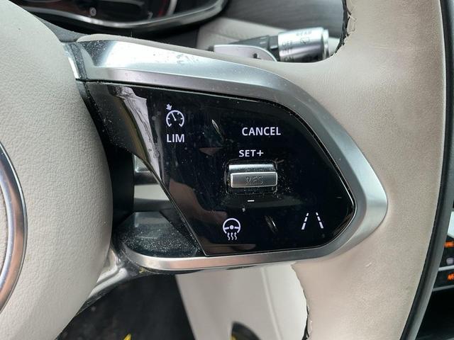 Photo of 2022 Charente Grey Jaguar F-PACE