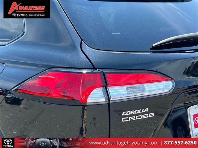 Photo of 2022 Jet Black Toyota Corolla Cross