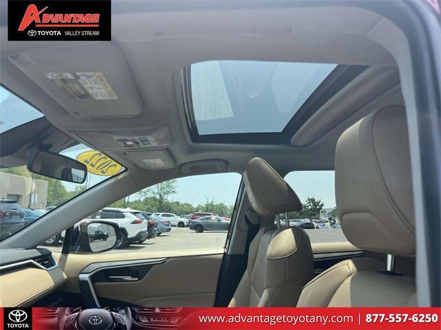 Photo of 2022 Ruby Flare Pearl Toyota RAV4