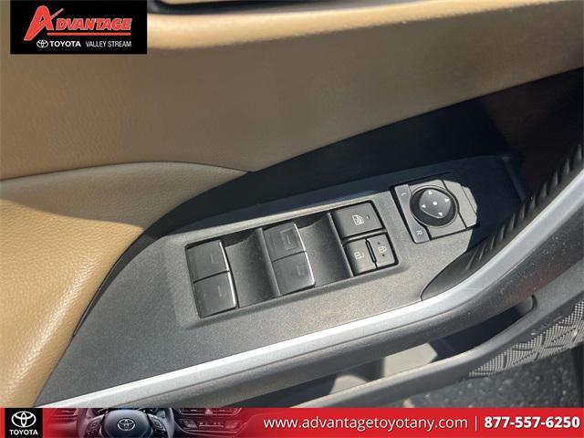 Photo of 2022 Ruby Flare Pearl Toyota RAV4