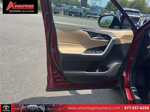 Photo of 2022 Ruby Flare Pearl Toyota RAV4