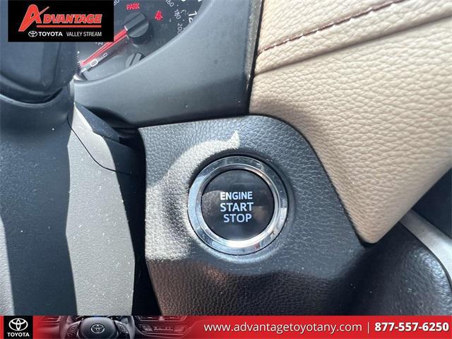 Photo of 2022 Ruby Flare Pearl Toyota RAV4