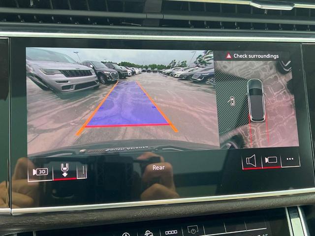 Photo of 2025 Samurai Gray Metallic Audi Q7