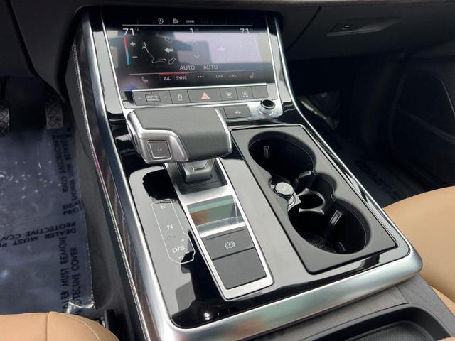 Photo of 2025 Samurai Gray Metallic Audi Q7