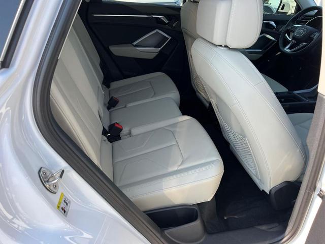 Photo of 2022 Ibis White Audi Q3