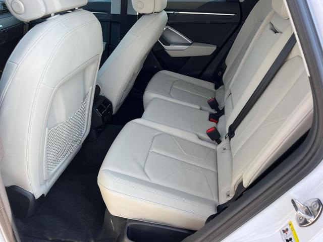 Photo of 2022 Ibis White Audi Q3