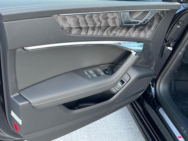 Photo of 2025 Mythos Black Metallic Audi A7