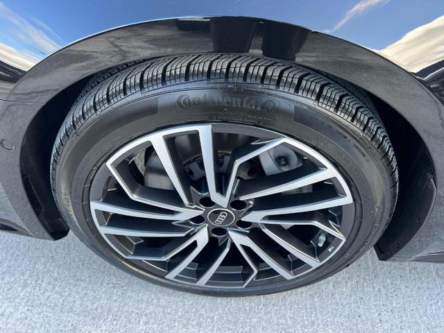 Photo of 2025 Mythos Black Metallic Audi A7