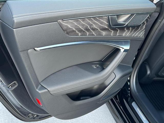 Photo of 2025 Mythos Black Metallic Audi A7