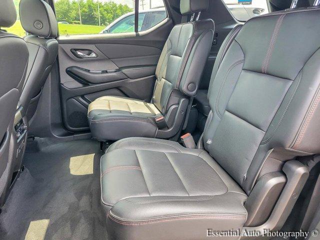 Photo of 2022 Mosaic Black Metallic Chevrolet Traverse
