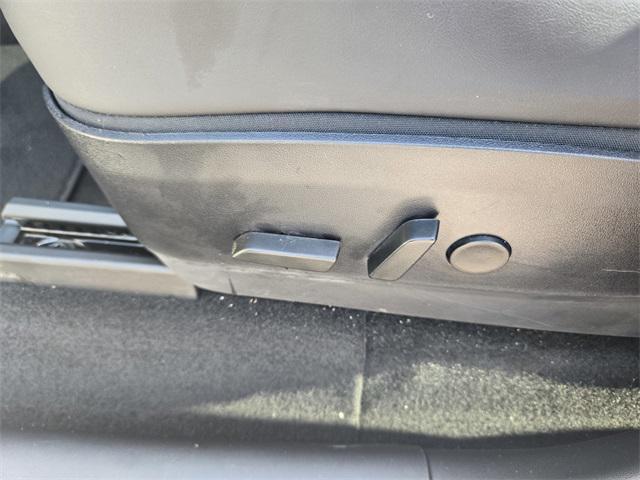 Photo of 2020 Pearl White Multi-Coat Tesla Model Y