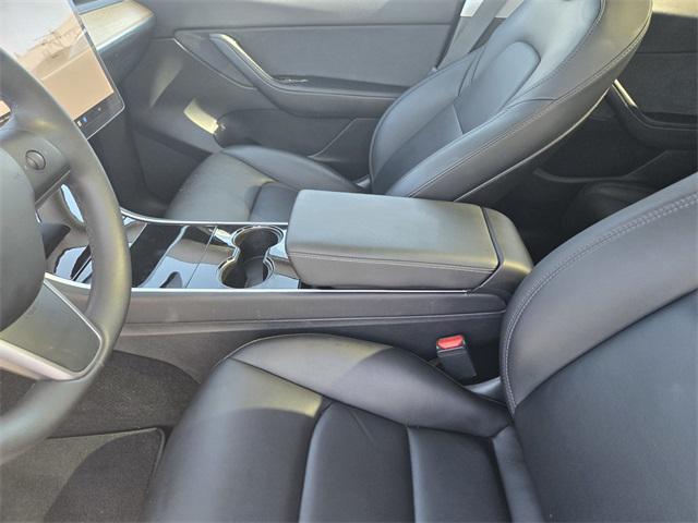 Photo of 2020 Pearl White Multi-Coat Tesla Model Y