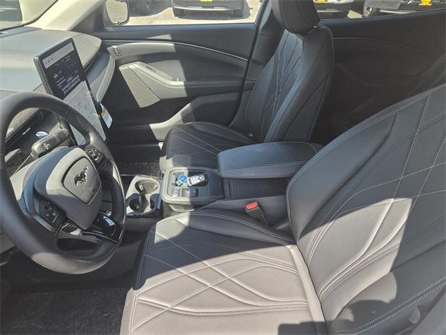 Photo of 2025 Star White Metallic Tri-Coat Ford Mustang Mach-E