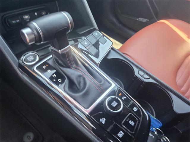 Photo of 2023 Wolf Gray Kia Sportage