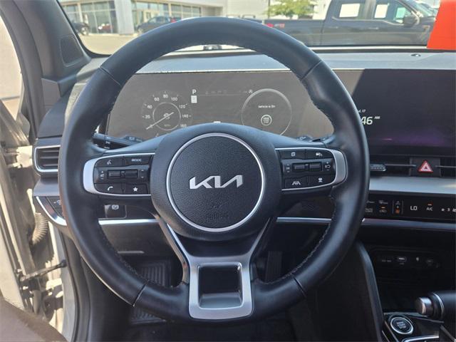 Photo of 2023 Wolf Gray Kia Sportage