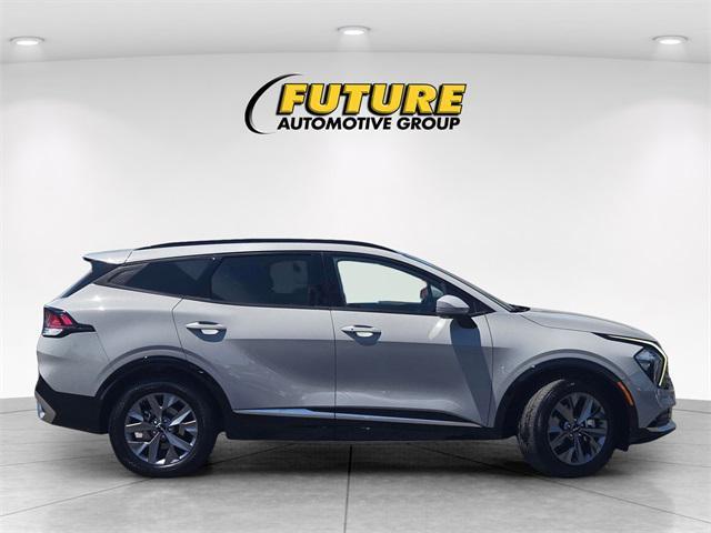 Photo of 2023 Wolf Gray Kia Sportage
