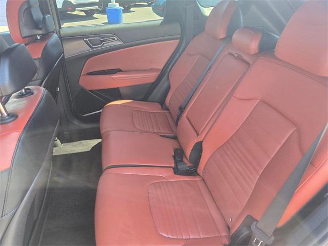 Photo of 2023 Wolf Gray Kia Sportage