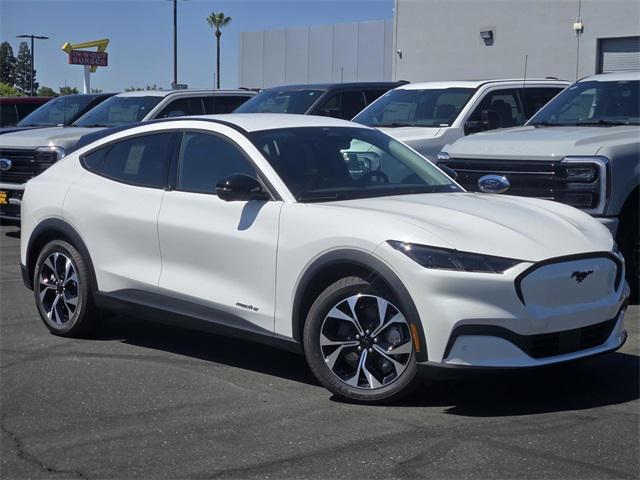 Photo of 2025 Star White Metallic Tri-Coat Ford Mustang Mach-E