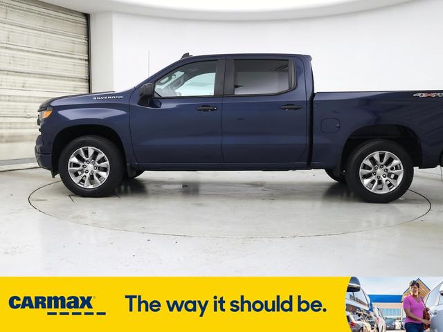 Photo of 2022 Blue Chevrolet Silverado 1500