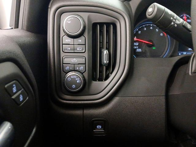 Photo of 2022 Blue Chevrolet Silverado 1500