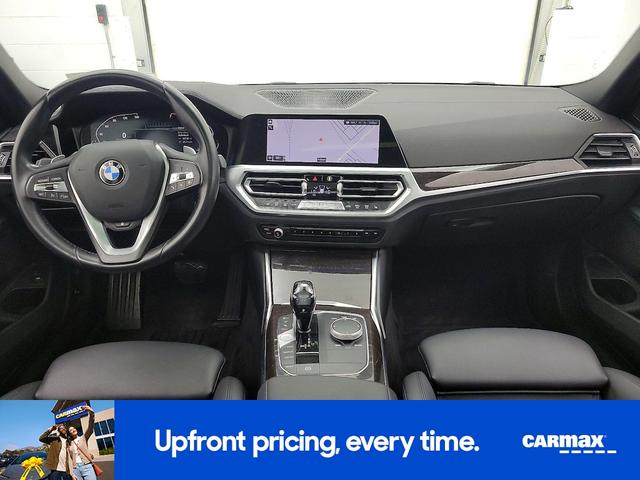 Photo of 2019 White BMW 330