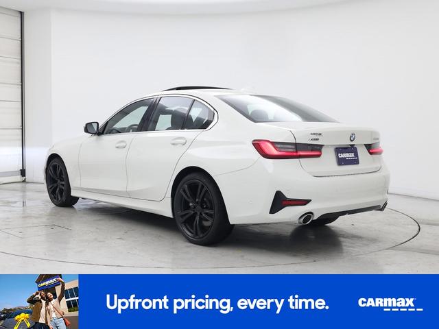 Photo of 2019 White BMW 330