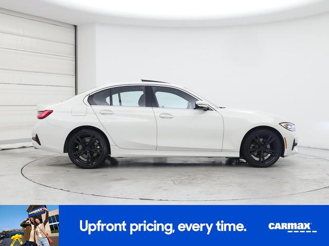 Photo of 2019 White BMW 330