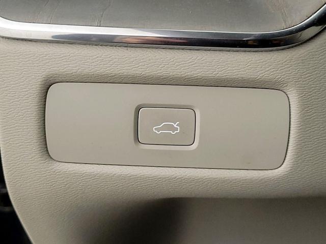 Photo of 2023 Blue Volvo XC60