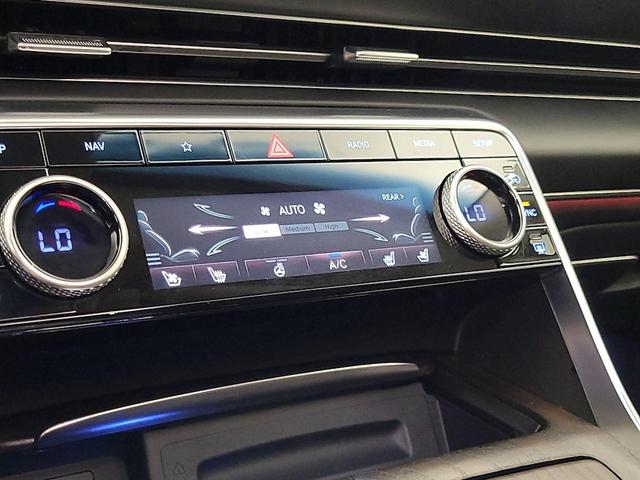 Photo of 2024 Silver Genesis GV80