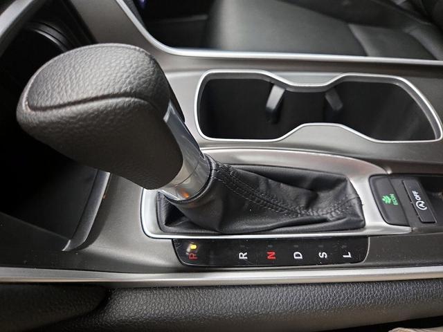 Photo of 2022 White Honda Accord