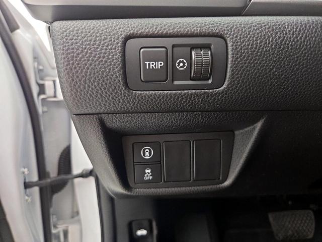 Photo of 2022 White Honda Accord