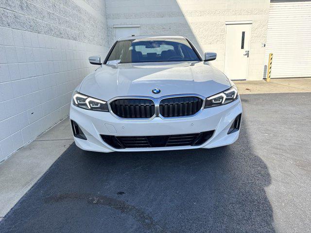 Photo of 2025 Mineral White Metallic BMW 330
