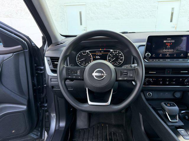 Photo of 2023 Gun Metallic Nissan Rogue