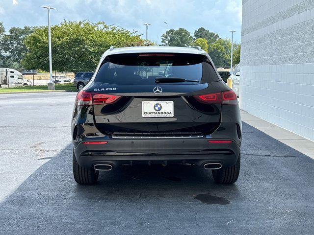 Photo of 2022 Black Mercedes-Benz GLA 250
