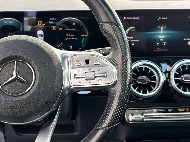 Photo of 2022 Black Mercedes-Benz GLA 250