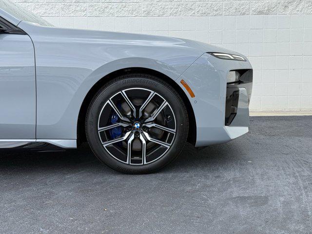 Photo of 2025 Brooklyn Grey Metallic BMW 740