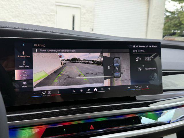 Photo of 2025 Brooklyn Grey Metallic BMW 740