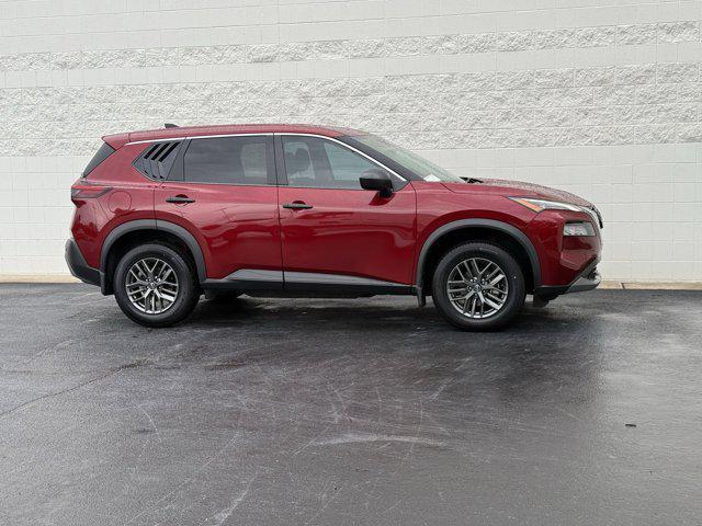 Photo of 2023 Scarlet Ember Tintcoat Nissan Rogue