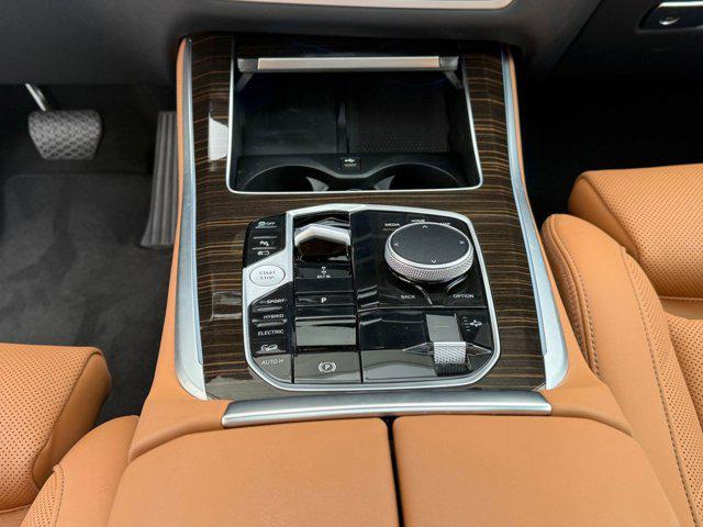 Photo of 2025 Black BMW X5 PHEV