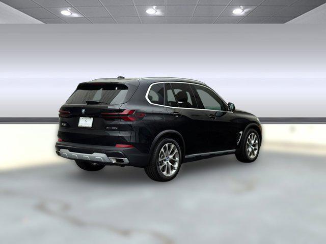 Photo of 2025 Black BMW X5 PHEV